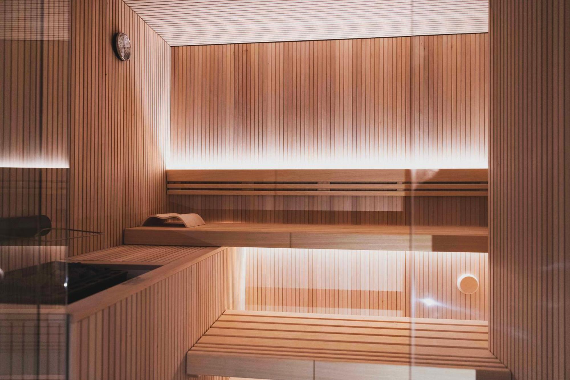 Hotel La Gemma Florens Exteriör bild A modern Finnish sauna